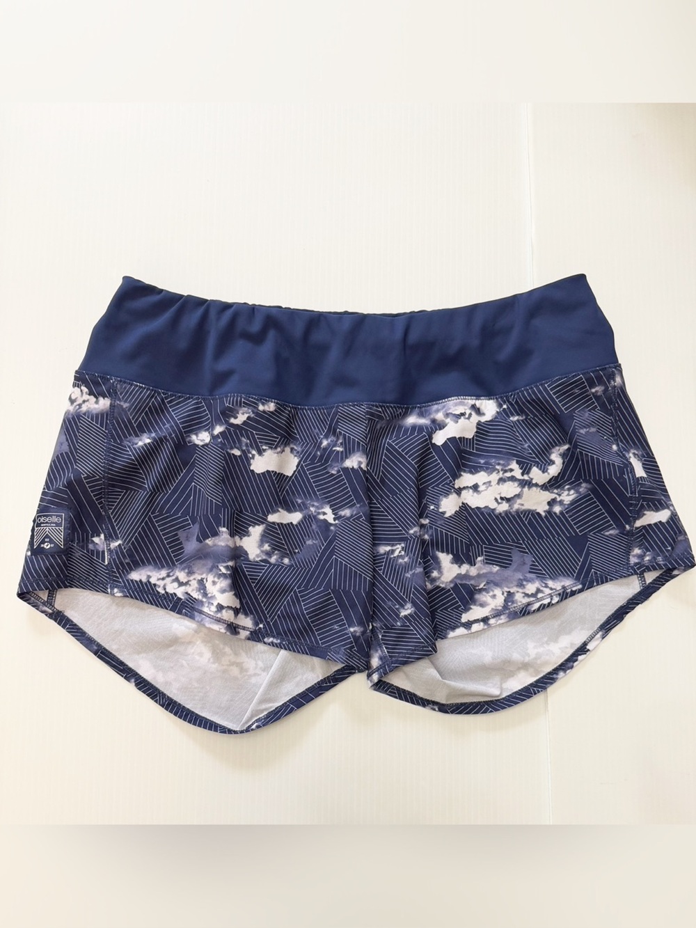 Oiselle Roga Geo-Cloud Print Running Shorts Limited Edition Size 8